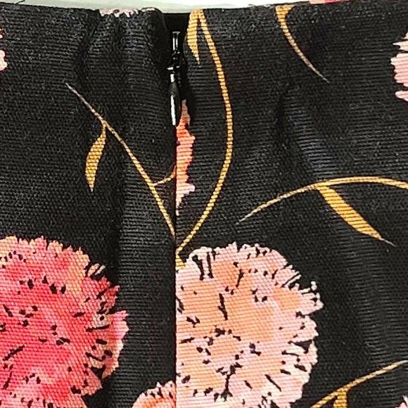 Talbots Petite Floral Pencil Skirt Back Vent Slit Black Pink Coral Size 8P NWT - Picture 6 of 10